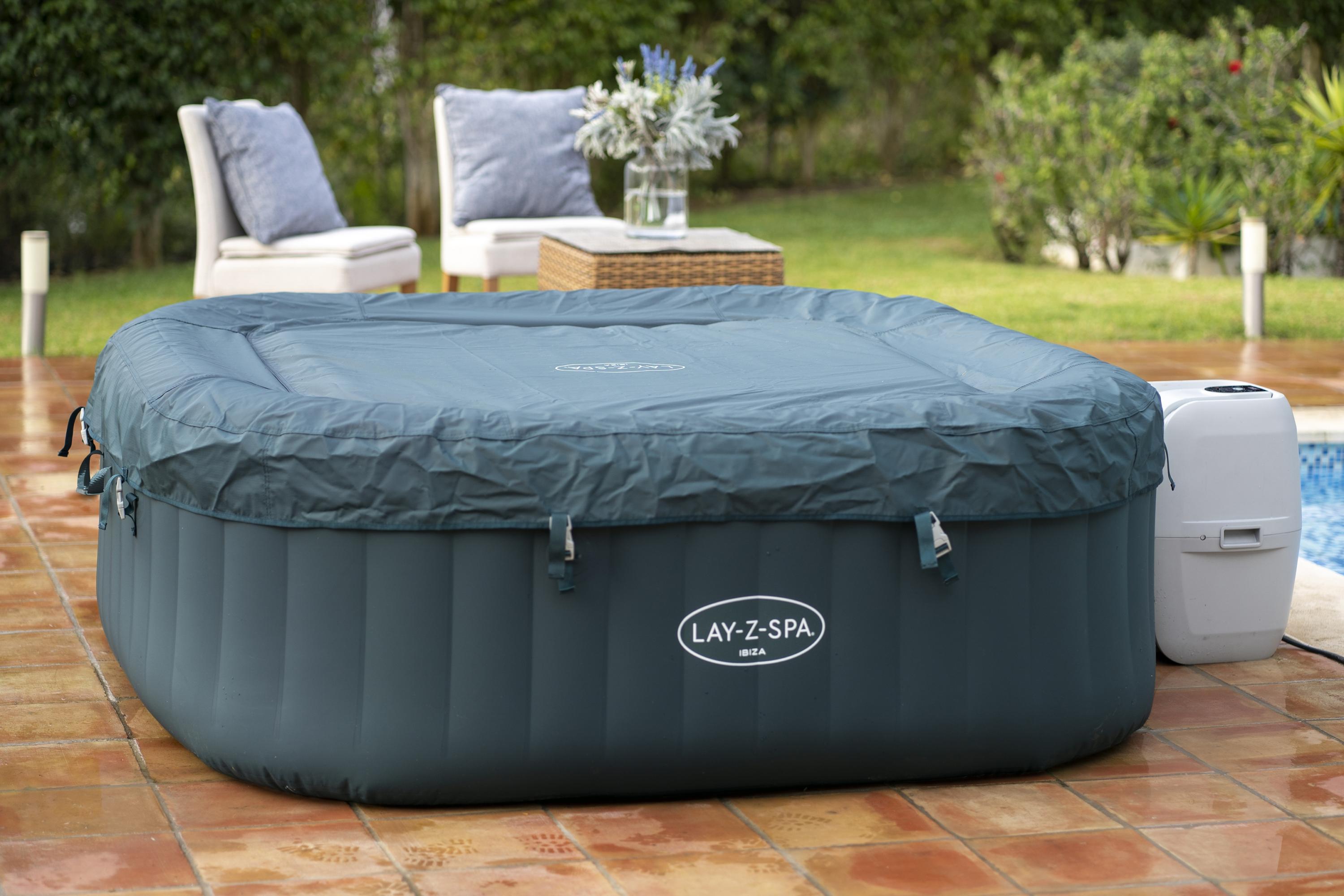 Jacuzzi Exterior Inflable Ibiza Hidromasaje 778lts + Bomba