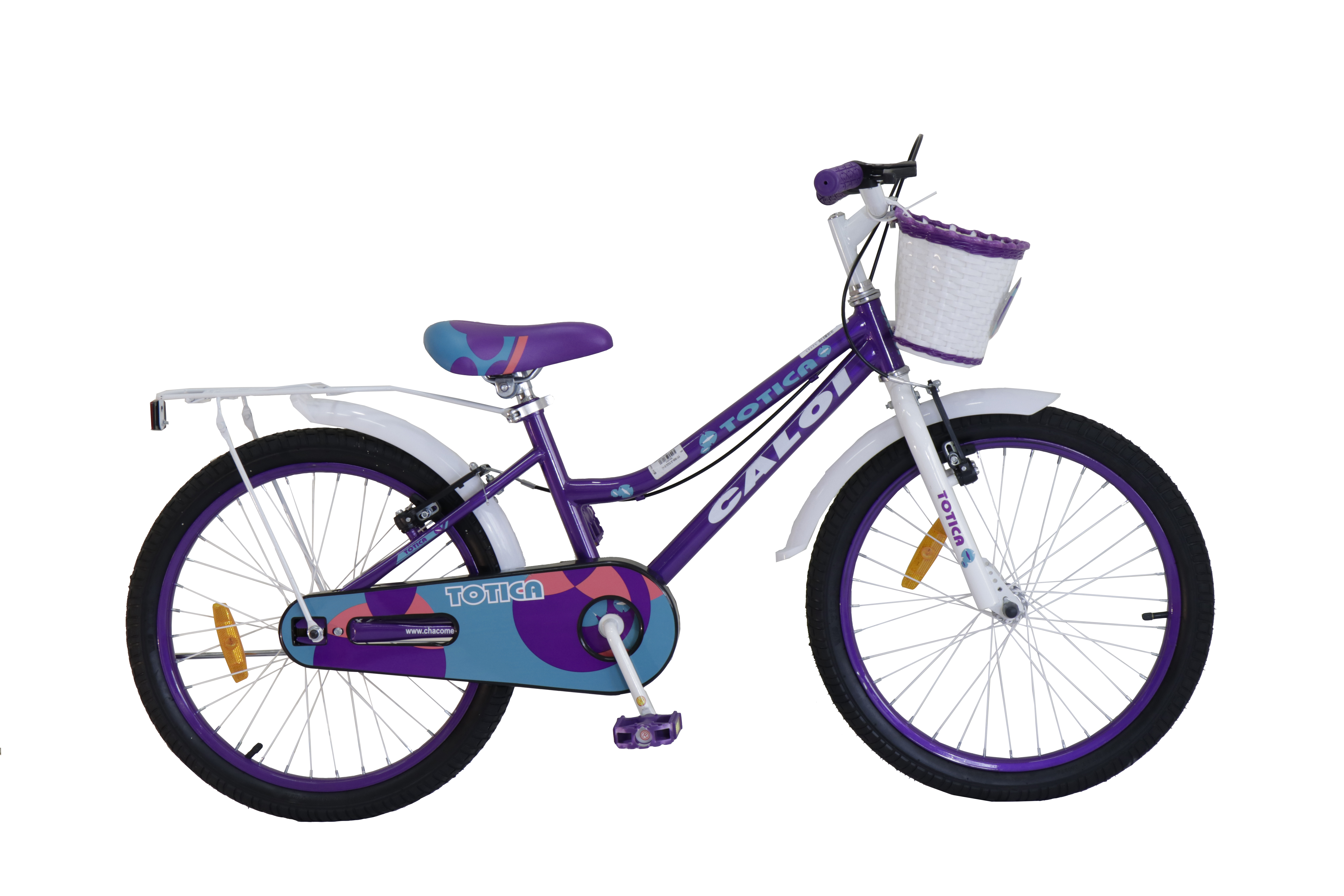 Estilo de vida de bicicletas. elegantes bicicletas con estilo lila con cesta.  la bicicleta de niña se parece a la bicicleta de mamá